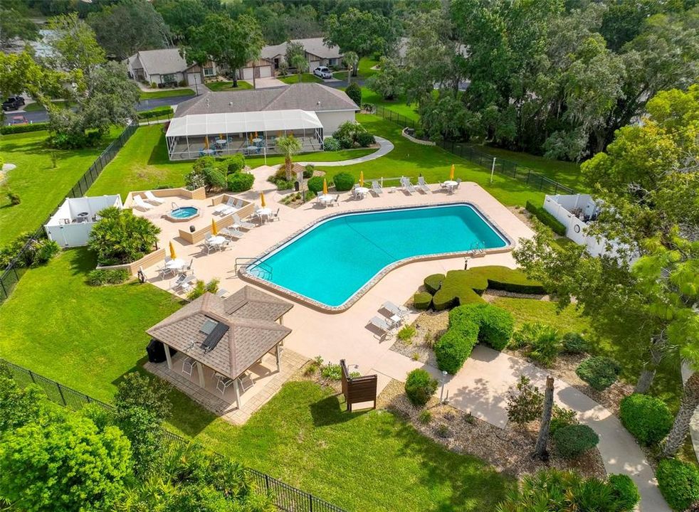 На продажу: $155,000 (2 спален, 2 ванн, 1439 Квадратных фут)