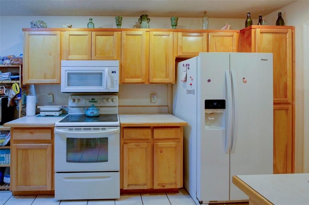 На продажу: $155,000 (2 спален, 2 ванн, 1439 Квадратных фут)