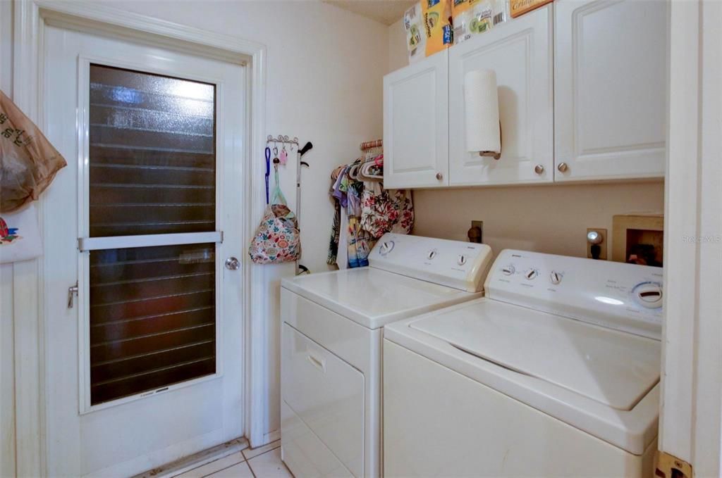 На продажу: $155,000 (2 спален, 2 ванн, 1439 Квадратных фут)