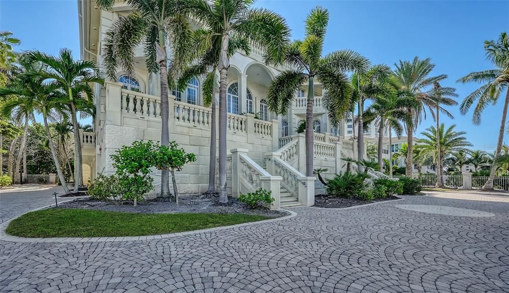 待售: $19,750,000 (6 贝兹, 6 浴室, 9328 平方英尺)