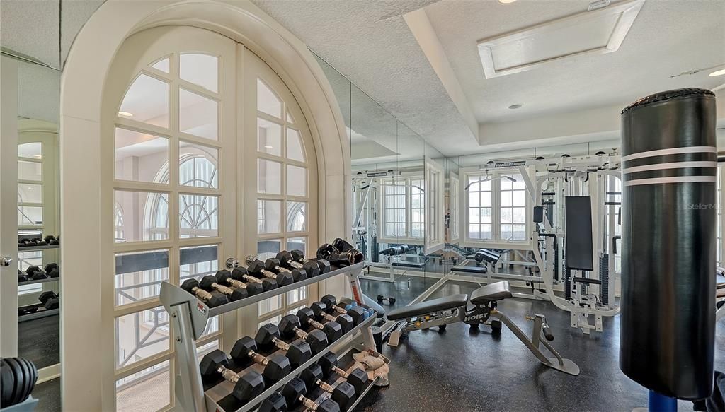 待售: $19,750,000 (6 贝兹, 6 浴室, 9328 平方英尺)