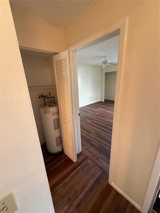 На продажу: $120,000 (1 спален, 1 ванн, 707 Квадратных фут)