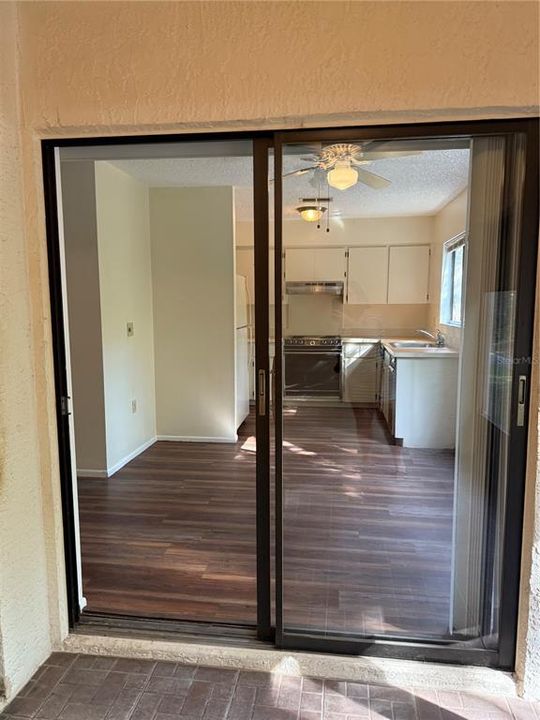 На продажу: $120,000 (1 спален, 1 ванн, 707 Квадратных фут)