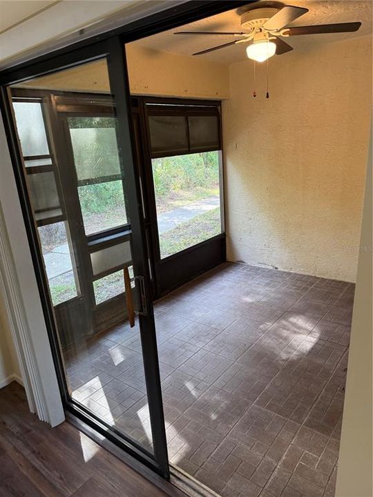 На продажу: $120,000 (1 спален, 1 ванн, 707 Квадратных фут)