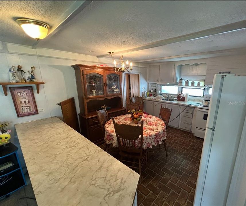 Activo con contrato: $124,900 (2 camas, 1 baños, 672 Pies cuadrados)