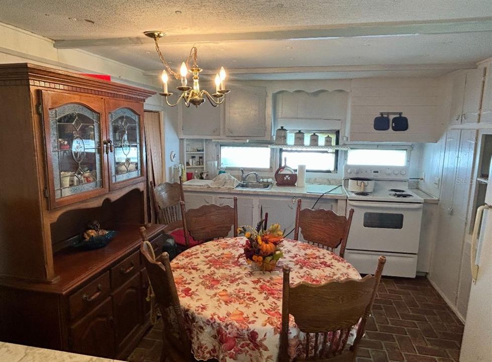 Activo con contrato: $124,900 (2 camas, 1 baños, 672 Pies cuadrados)