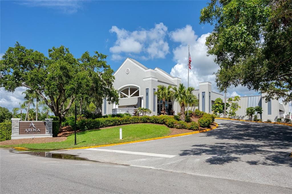 For Sale: $945,000 (5 beds, 3 baths, 3140 Square Feet)