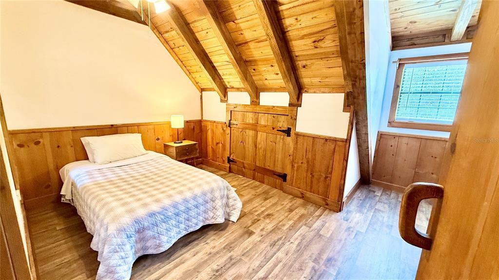 For Sale: $679,900 (4 beds, 3 baths, 2295 Square Feet)