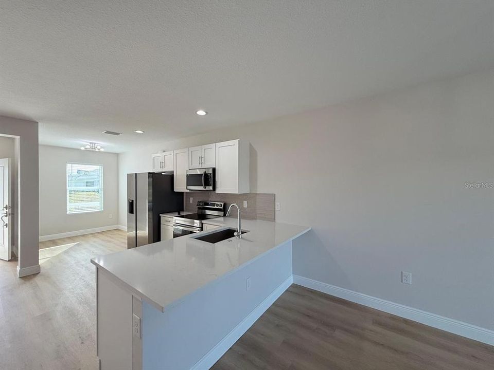 For Sale: $317,000 (6 beds, 0 baths, 2324 Square Feet)