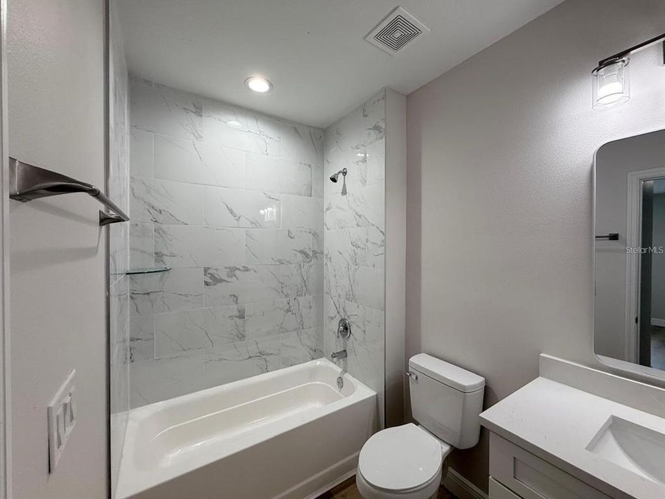 For Sale: $317,000 (6 beds, 0 baths, 2324 Square Feet)