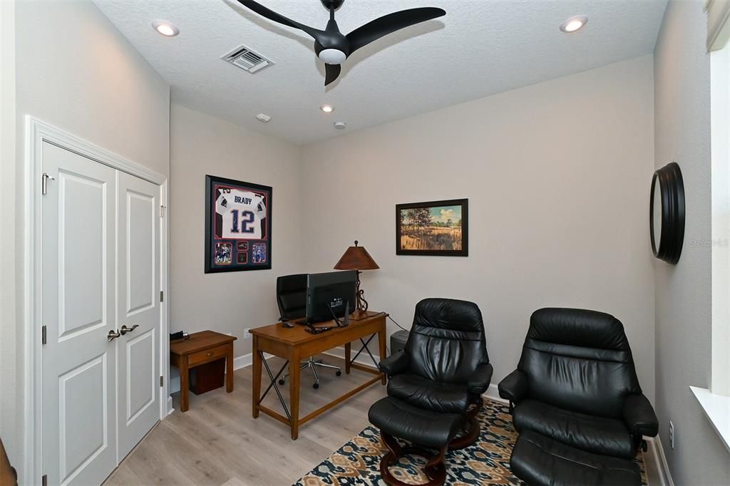 Activo con contrato: $499,000 (3 camas, 3 baños, 1825 Pies cuadrados)