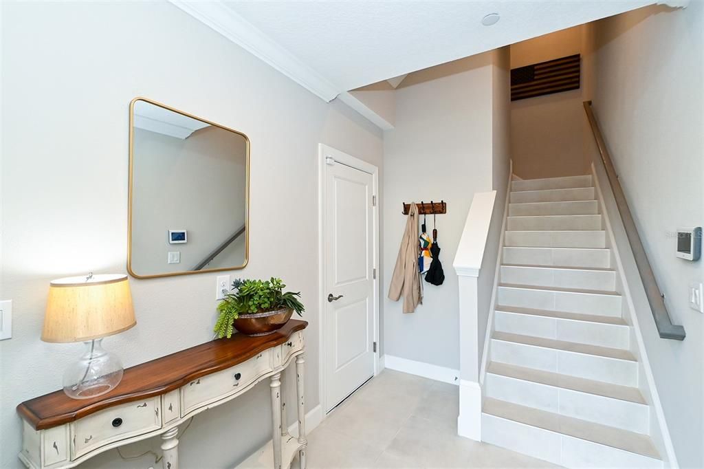 Activo con contrato: $499,000 (3 camas, 3 baños, 1825 Pies cuadrados)