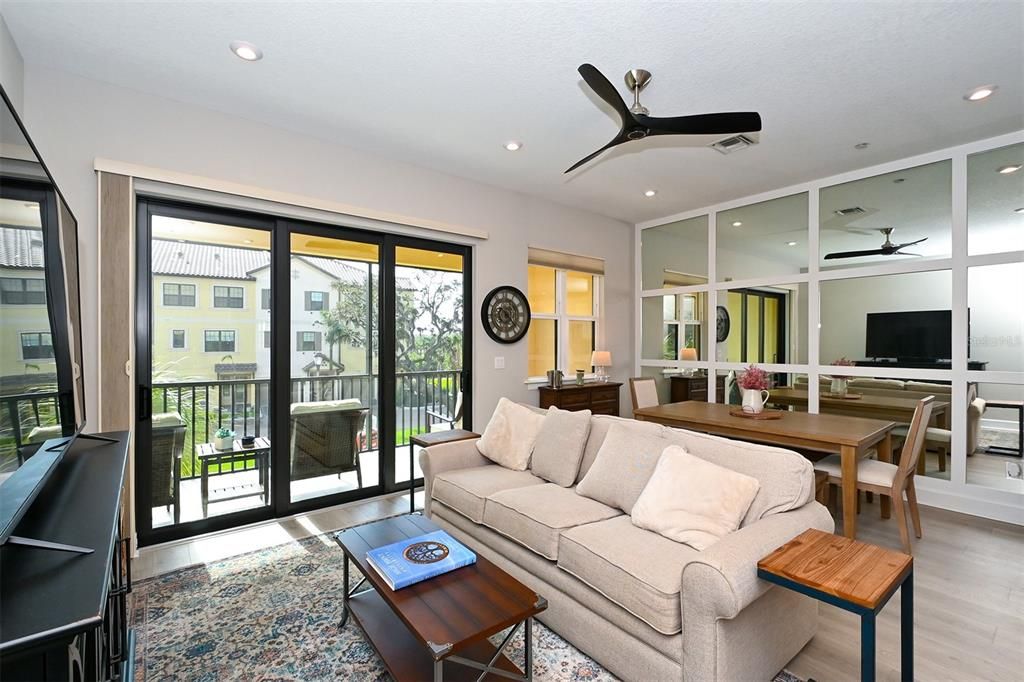Activo con contrato: $499,000 (3 camas, 3 baños, 1825 Pies cuadrados)