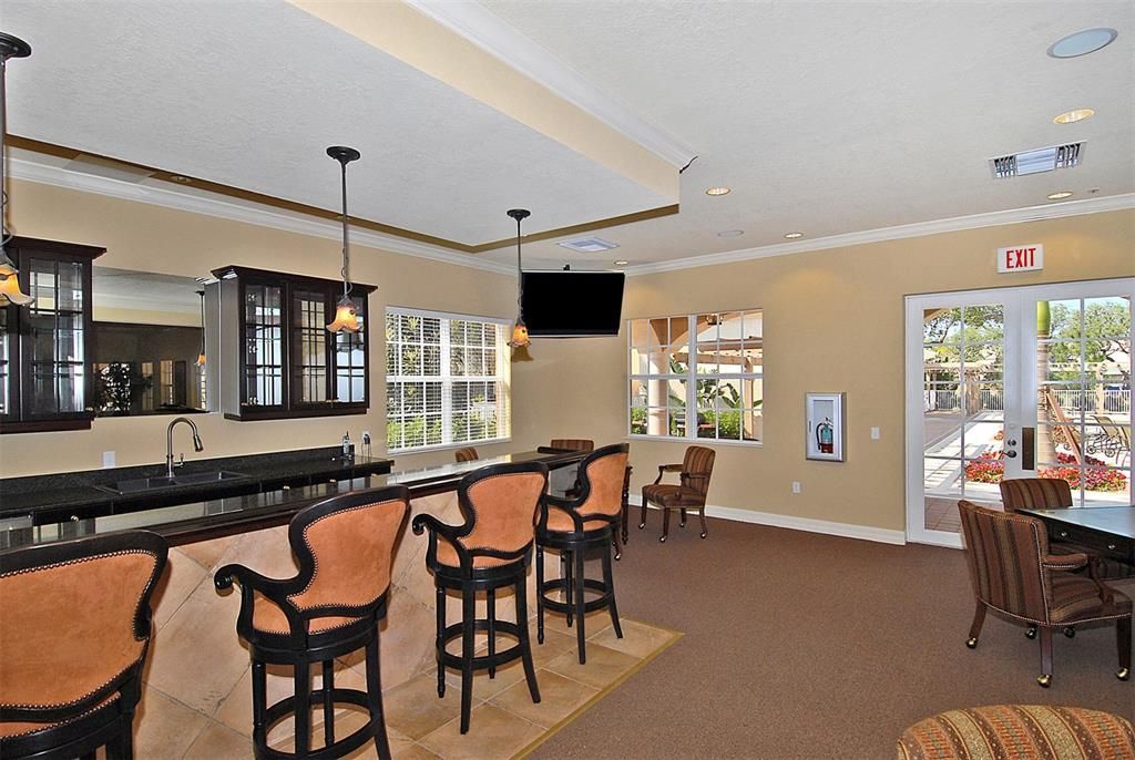 Activo con contrato: $499,000 (3 camas, 3 baños, 1825 Pies cuadrados)