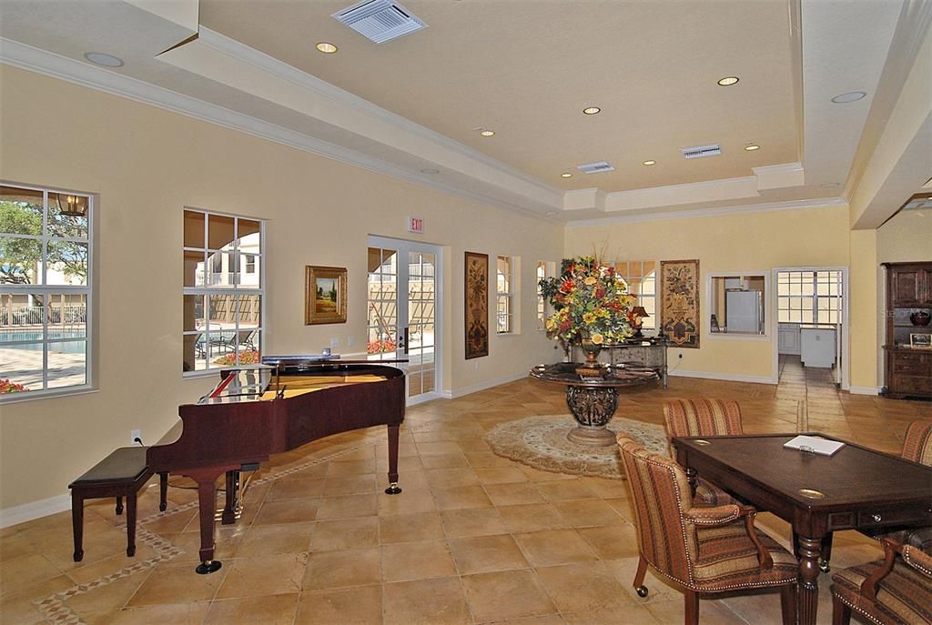Activo con contrato: $499,000 (3 camas, 3 baños, 1825 Pies cuadrados)
