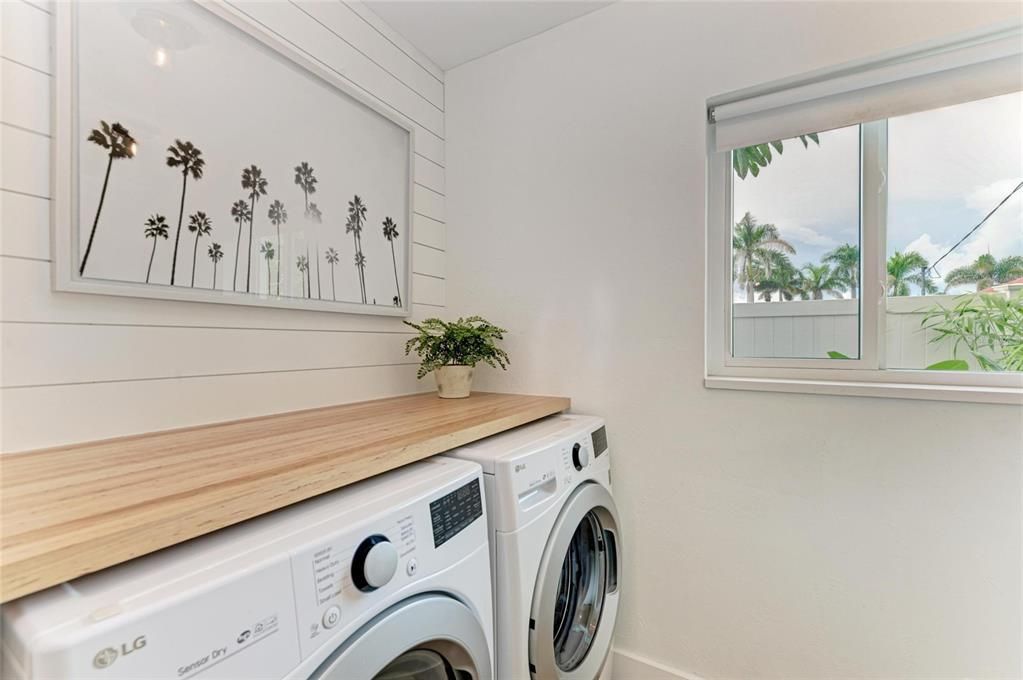 For Rent: $5,475 (2 beds, 2 baths, 1200 Square Feet)