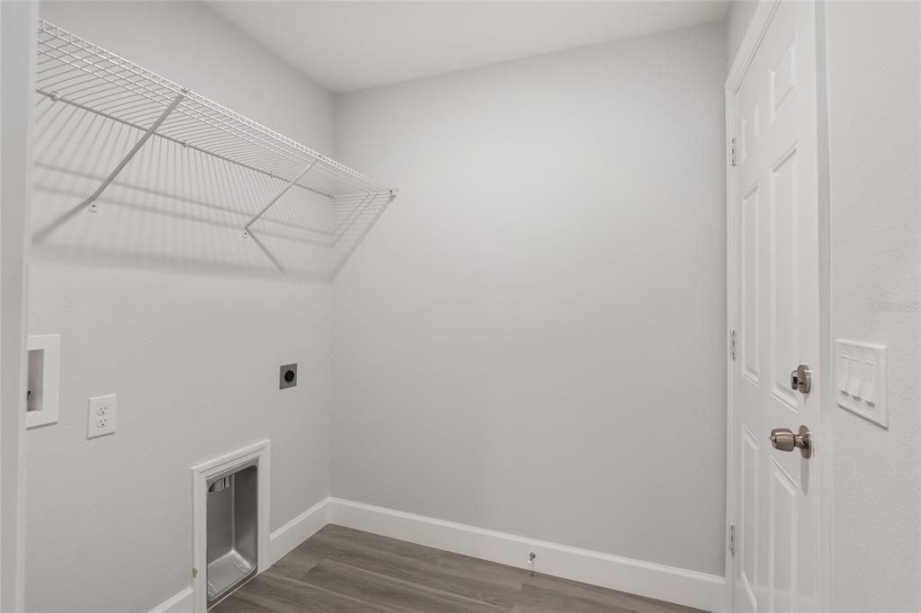 For Sale: $209,900 (3 beds, 2 baths, 1127 Square Feet)