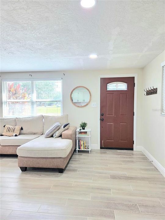 En Venta: $239,900 (2 camas, 1 baños, 768 Pies cuadrados)