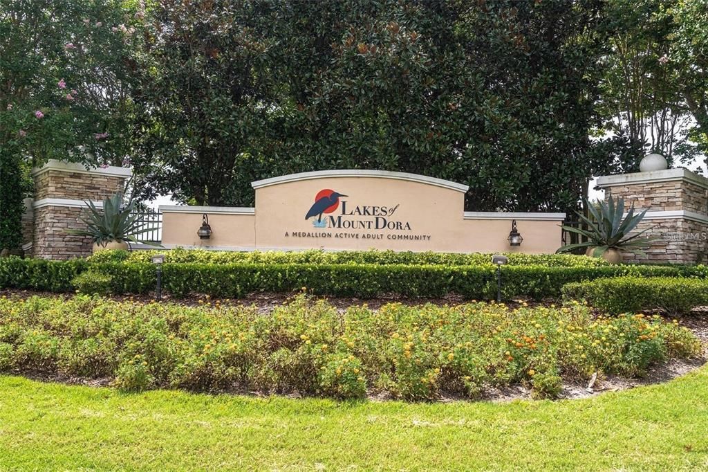 For Sale: $385,000 (3 beds, 2 baths, 1473 Square Feet)