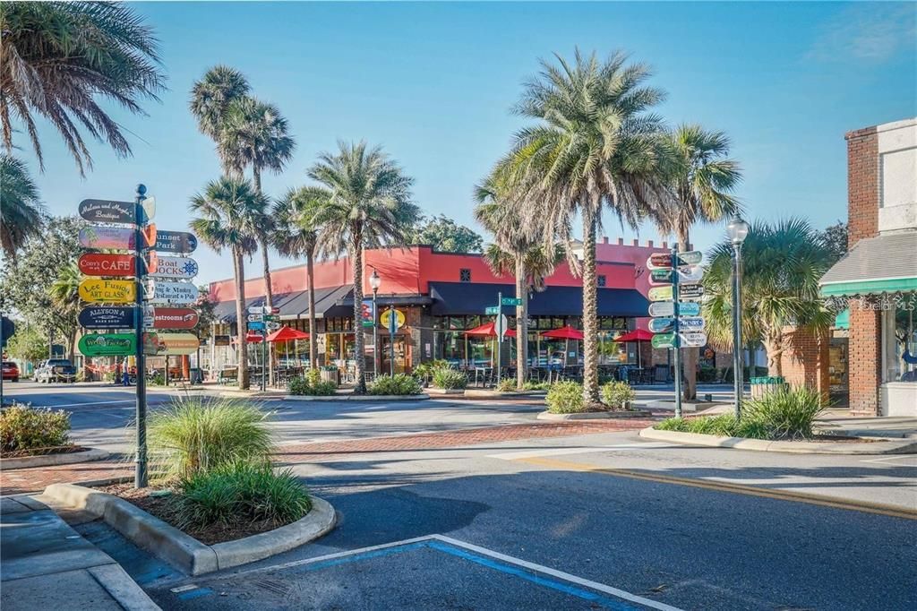 For Sale: $385,000 (3 beds, 2 baths, 1473 Square Feet)