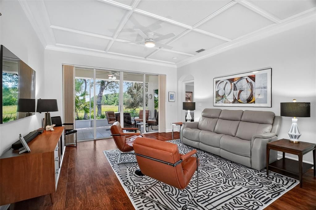 For Sale: $385,000 (3 beds, 2 baths, 1473 Square Feet)