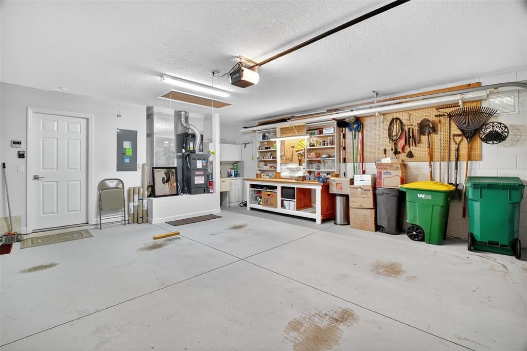 For Sale: $385,000 (3 beds, 2 baths, 1473 Square Feet)