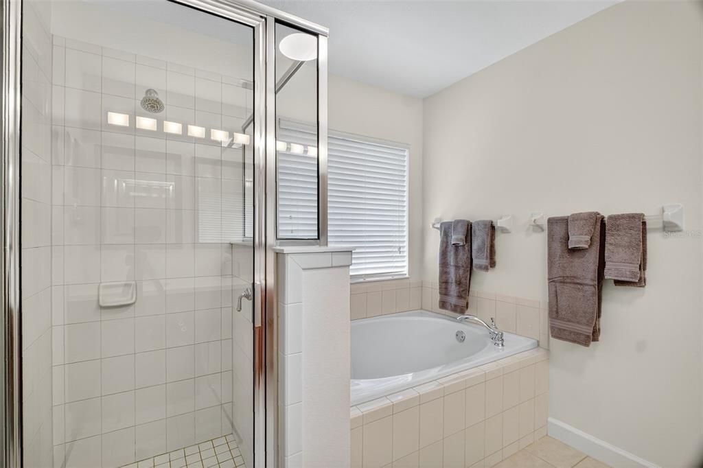 For Sale: $385,000 (3 beds, 2 baths, 1473 Square Feet)