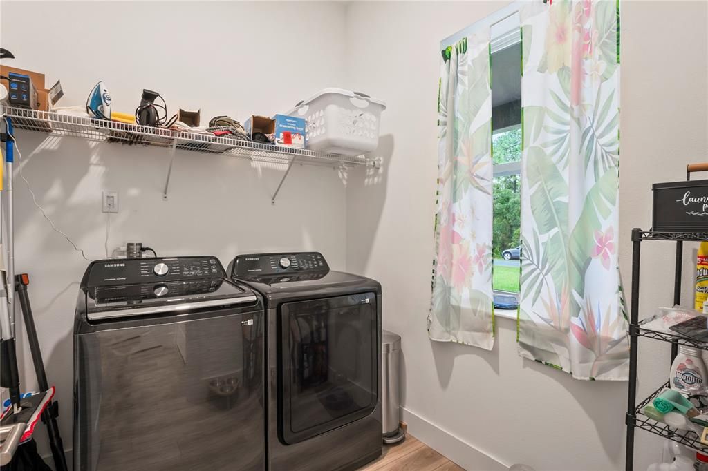 待售: $449,500 (4 贝兹, 2 浴室, 2125 平方英尺)