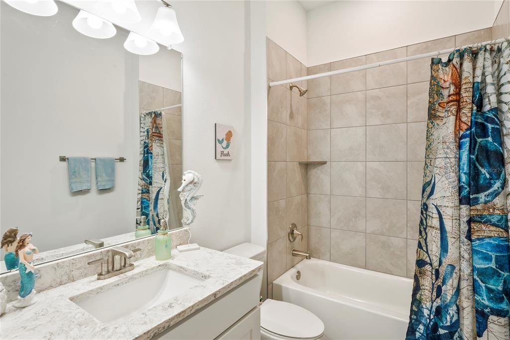 待售: $449,500 (4 贝兹, 2 浴室, 2125 平方英尺)