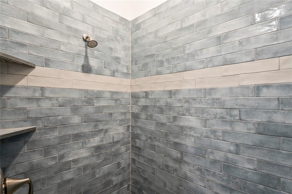 待售: $449,500 (4 贝兹, 2 浴室, 2125 平方英尺)