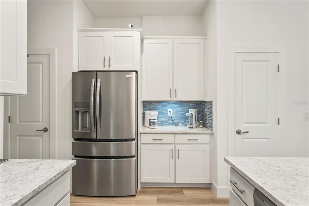 待售: $449,500 (4 贝兹, 2 浴室, 2125 平方英尺)