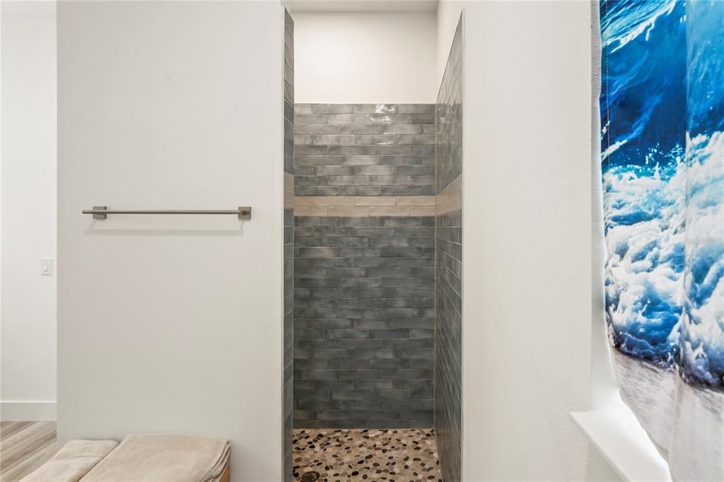 待售: $449,500 (4 贝兹, 2 浴室, 2125 平方英尺)