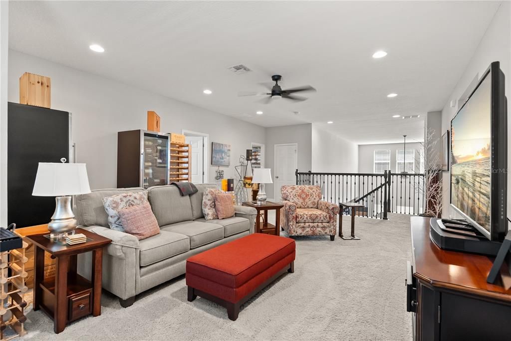 For Sale: $900,000 (5 beds, 3 baths, 3904 Square Feet)