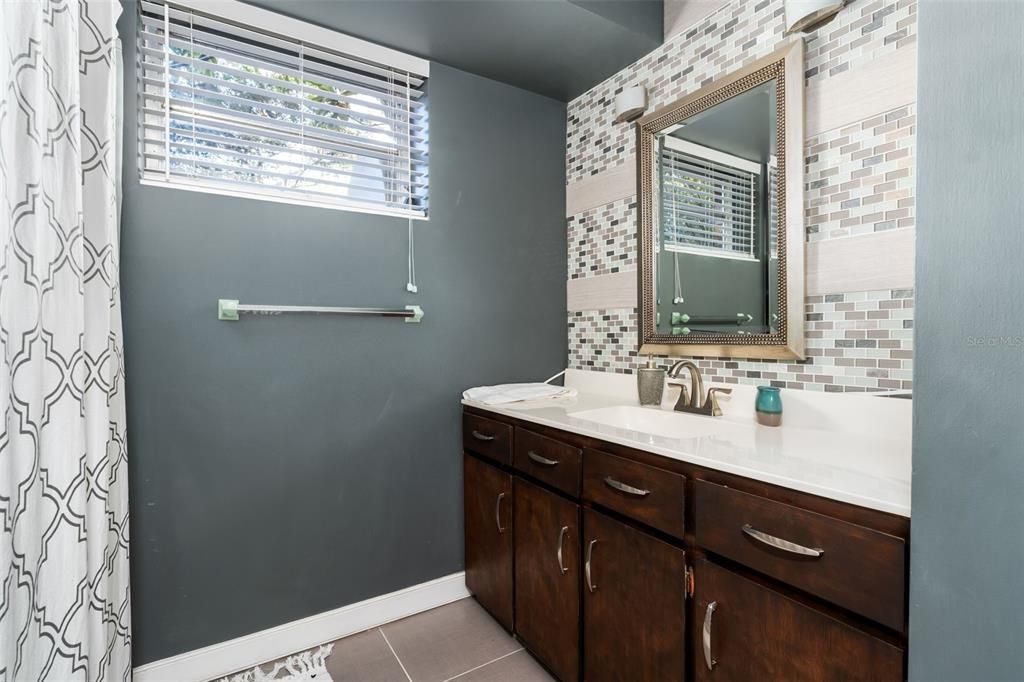 待售: $799,900 (5 贝兹, 3 浴室, 3846 平方英尺)