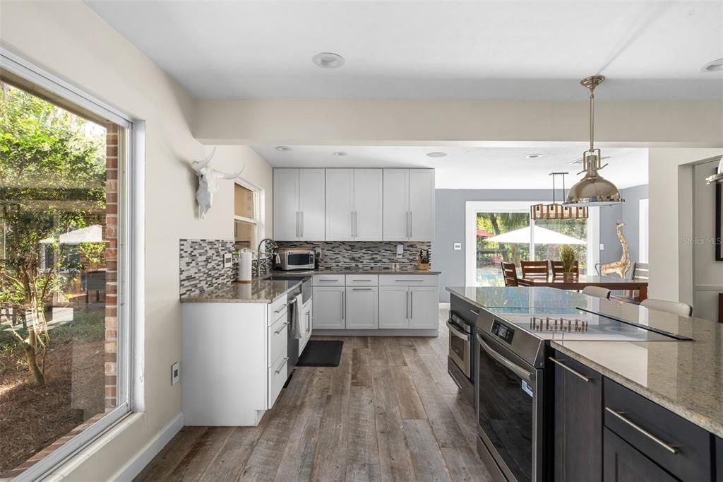 待售: $799,900 (5 贝兹, 3 浴室, 3846 平方英尺)