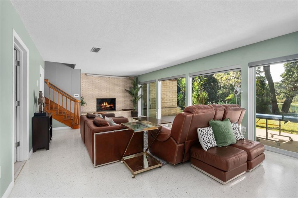 待售: $799,900 (5 贝兹, 3 浴室, 3846 平方英尺)