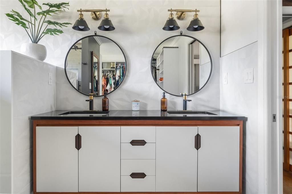 待售: $799,900 (5 贝兹, 3 浴室, 3846 平方英尺)