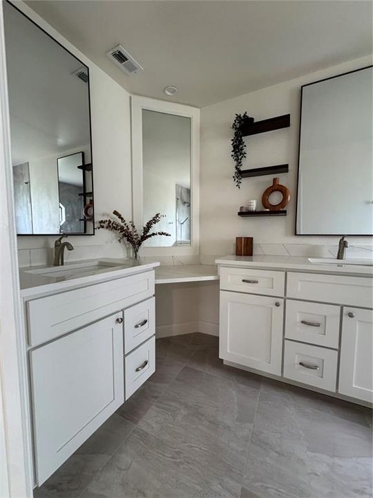 合同活跃: $464,900 (3 贝兹, 2 浴室, 2013 平方英尺)