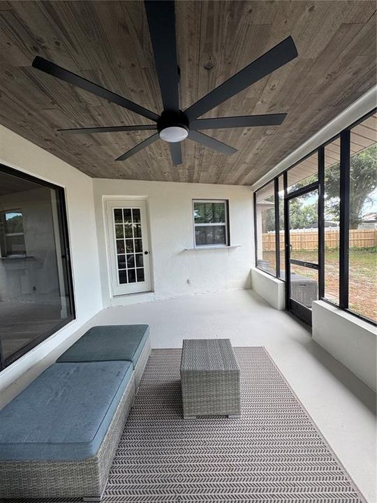 合同活跃: $464,900 (3 贝兹, 2 浴室, 2013 平方英尺)