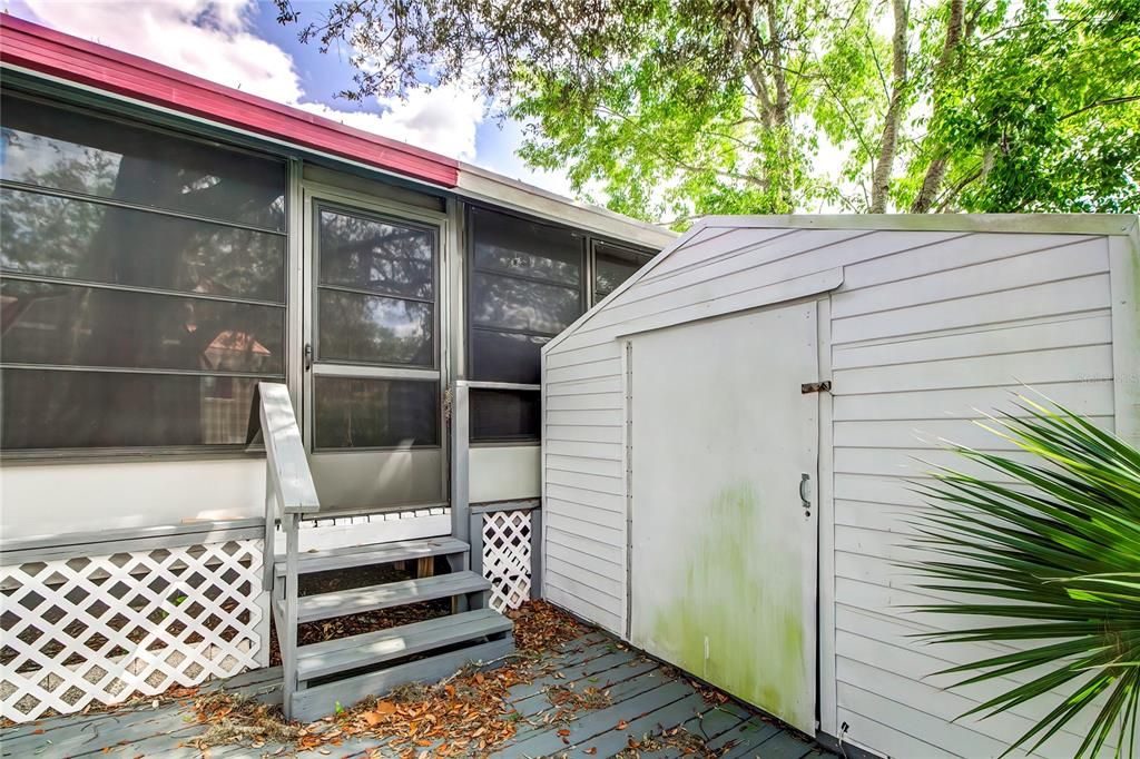 出租: $1,100 (1 贝兹, 1 浴室, 768 平方英尺)