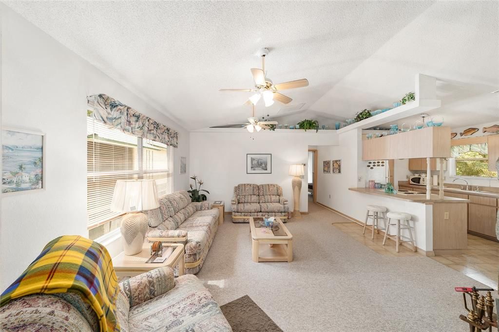 For Sale: $225,000 (2 beds, 2 baths, 1200 Square Feet)