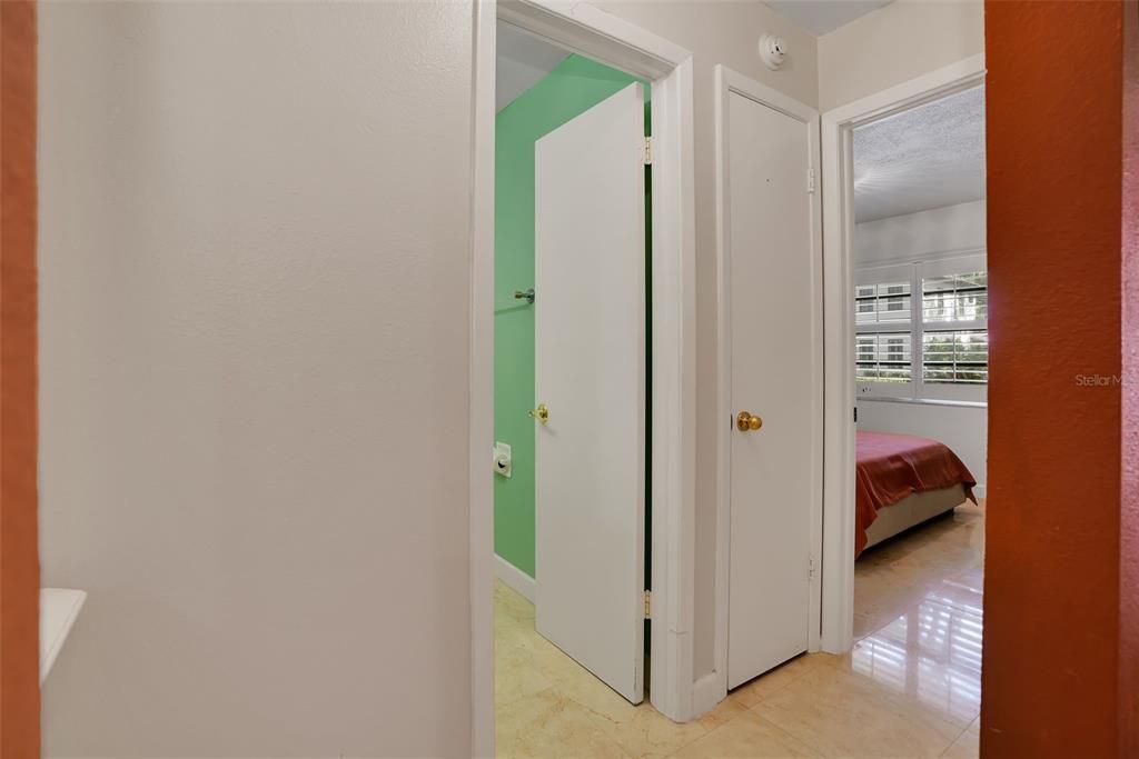 Под контрактом: $4,600 (3 спален, 3 ванн, 1590 Квадратных фут)