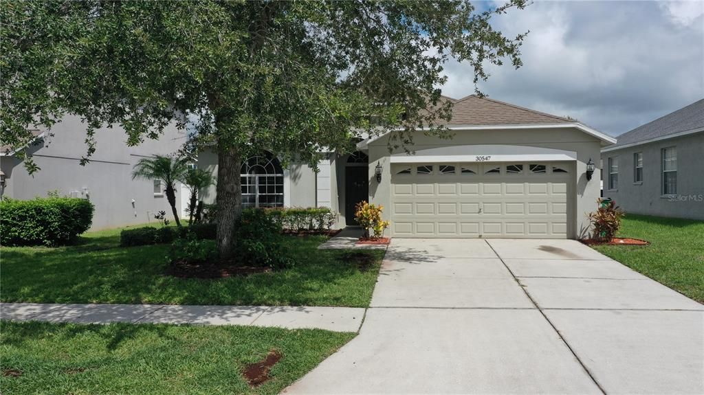 Недавно продано: $354,900 (4 спален, 2 ванн, 1825 Квадратных фут)