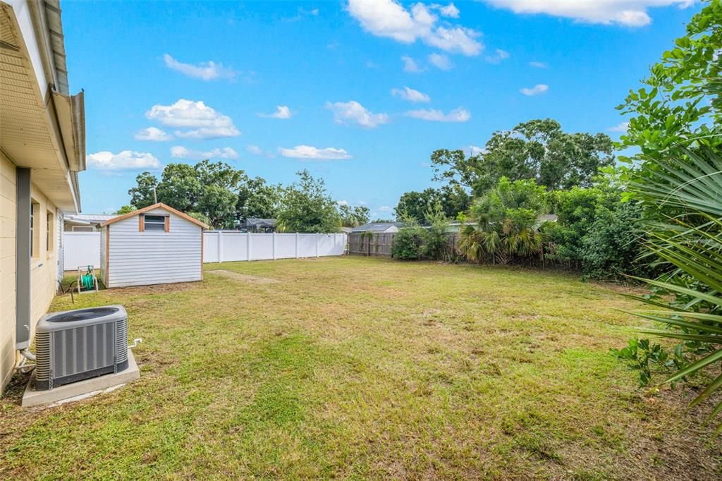 Active With Contract: $299,000 (3 beds, 1 baths, 891 Square Feet)