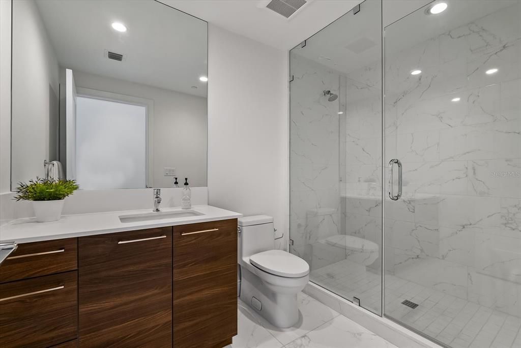 En Venta: $1,750,000 (2 camas, 2 baños, 1765 Pies cuadrados)