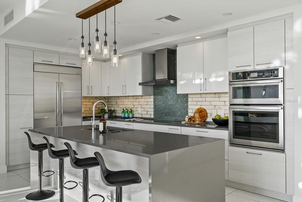 En Venta: $1,750,000 (2 camas, 2 baños, 1765 Pies cuadrados)