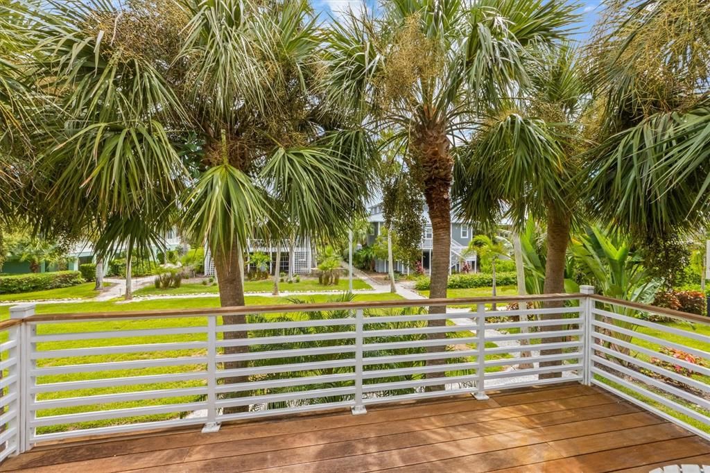 For Sale: $2,799,000 (3 beds, 3 baths, 2352 Square Feet)