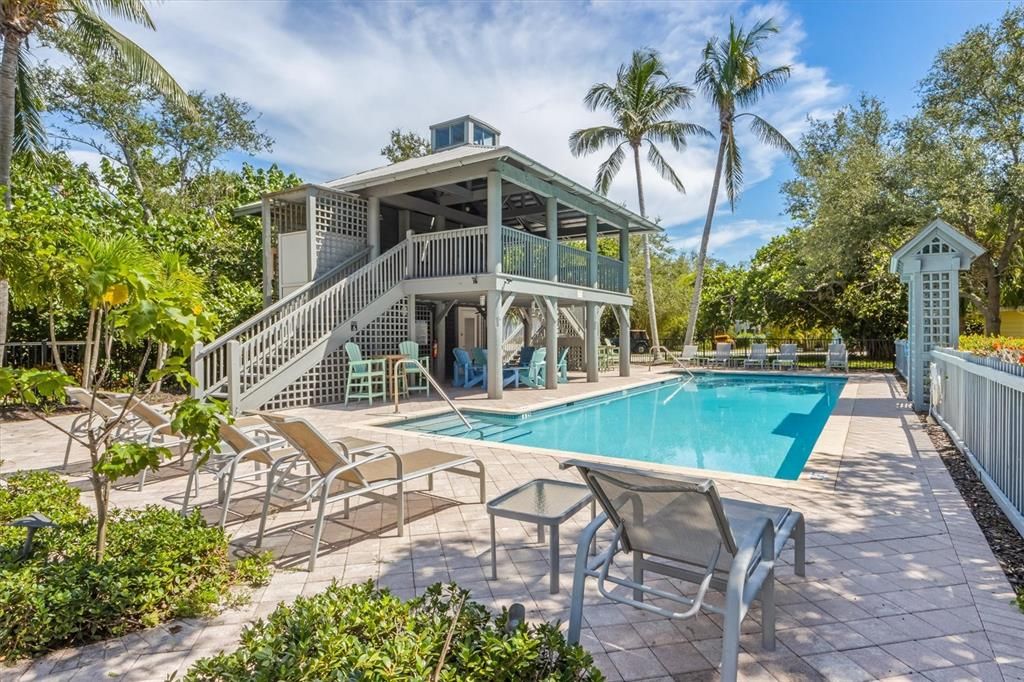 For Sale: $2,799,000 (3 beds, 3 baths, 2352 Square Feet)