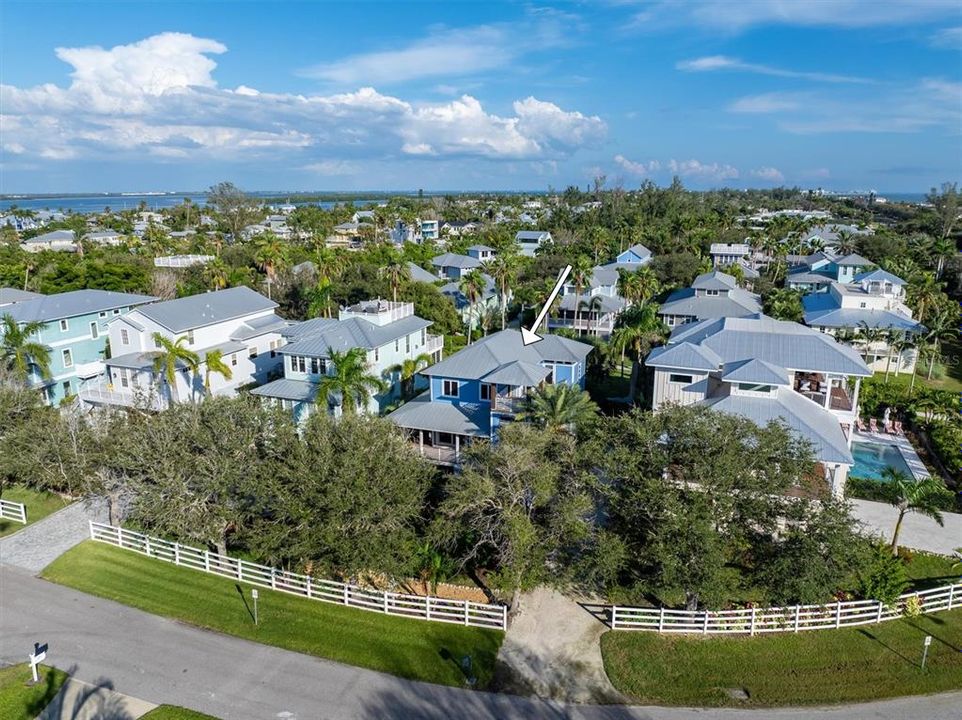 For Sale: $2,799,000 (3 beds, 3 baths, 2352 Square Feet)
