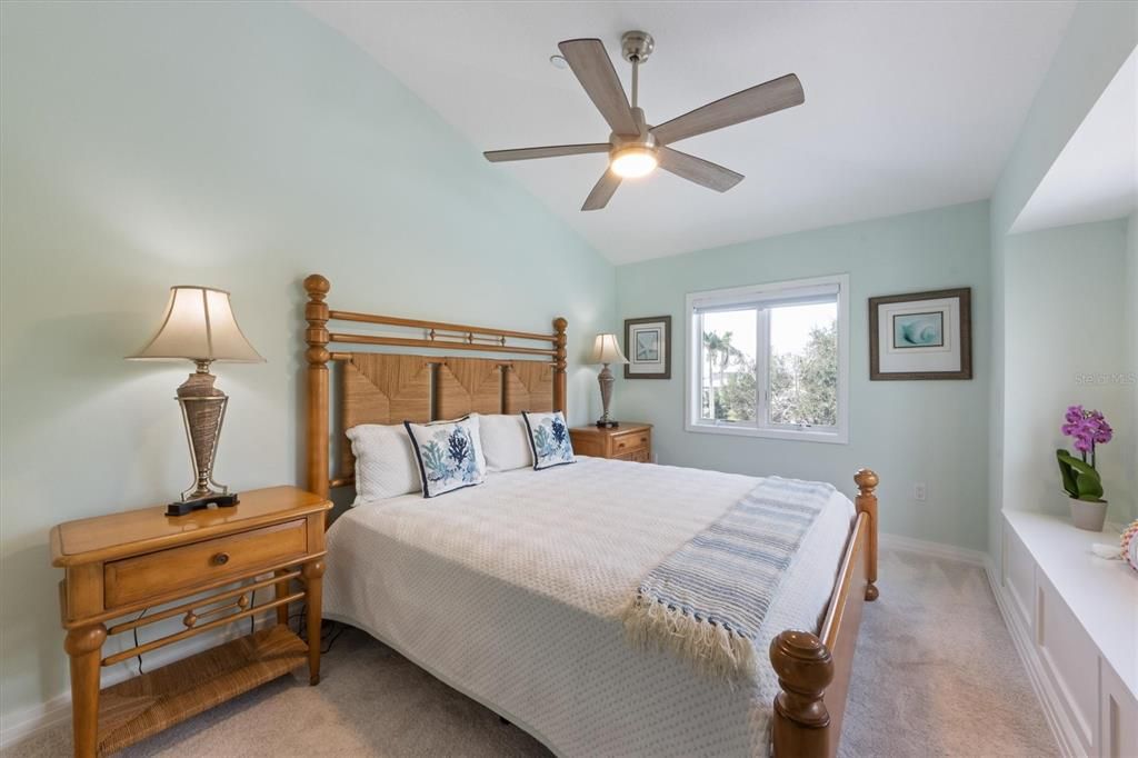 For Sale: $2,799,000 (3 beds, 3 baths, 2352 Square Feet)